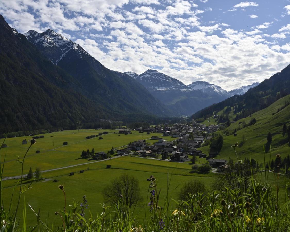 Appartement Lechtal-Pur-Aparts à Holzgau Extérieur photo