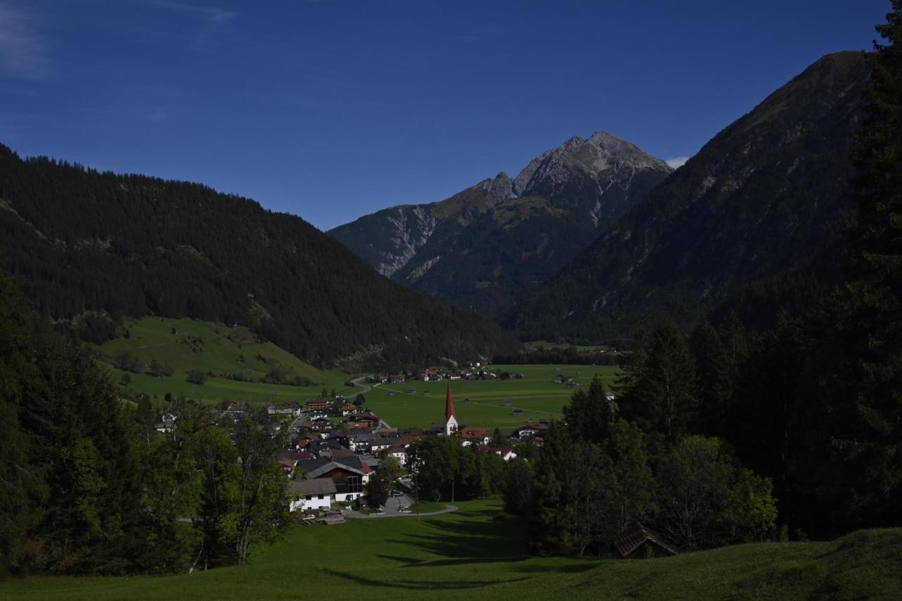 Appartement Lechtal-Pur-Aparts à Holzgau Extérieur photo